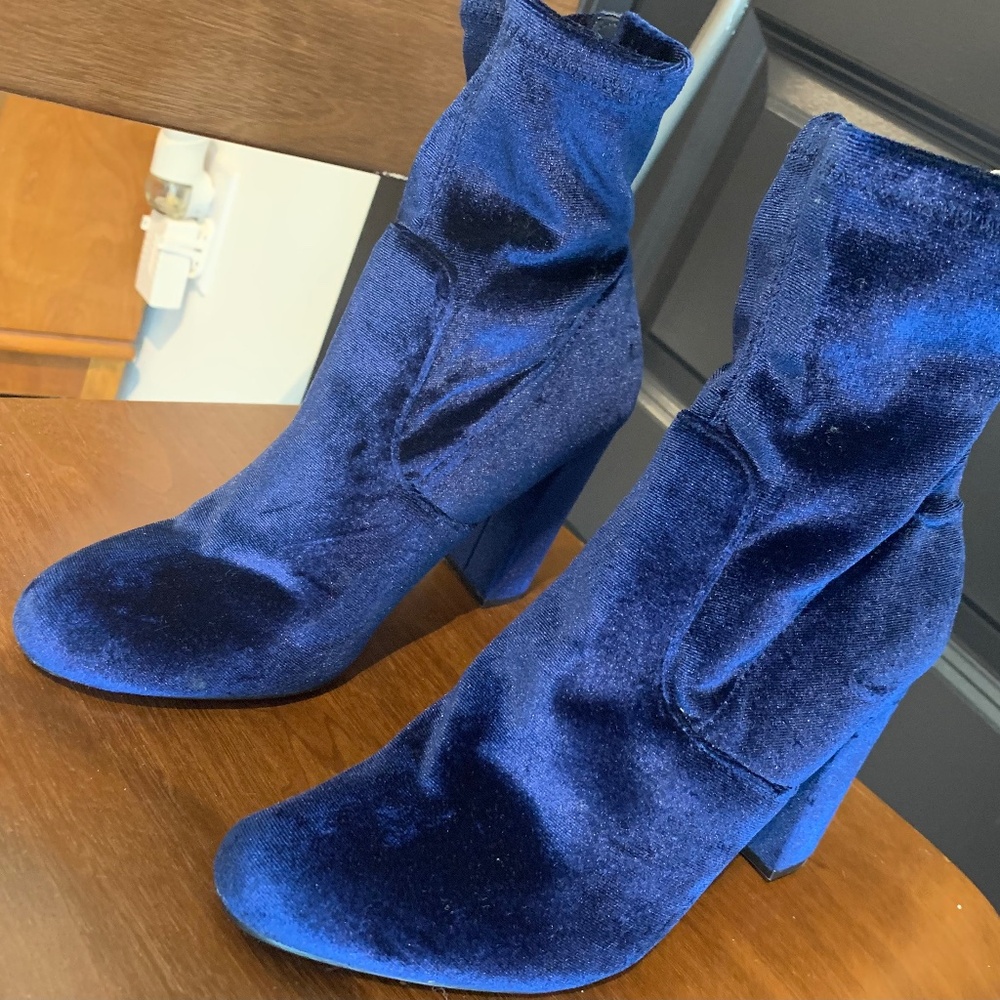 Blue Heels Steve Madden size 7